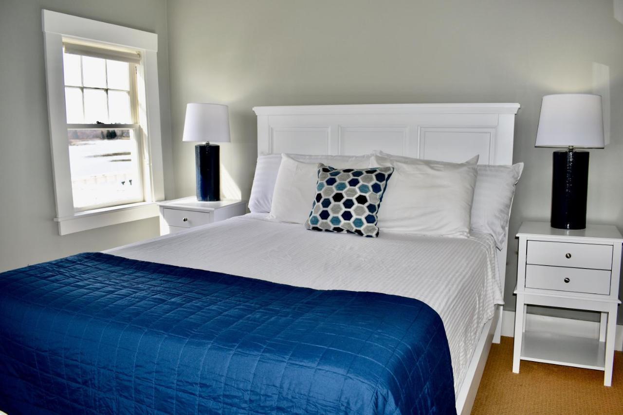 East Wind Inn & Suites Tenants Harbor 外观 照片