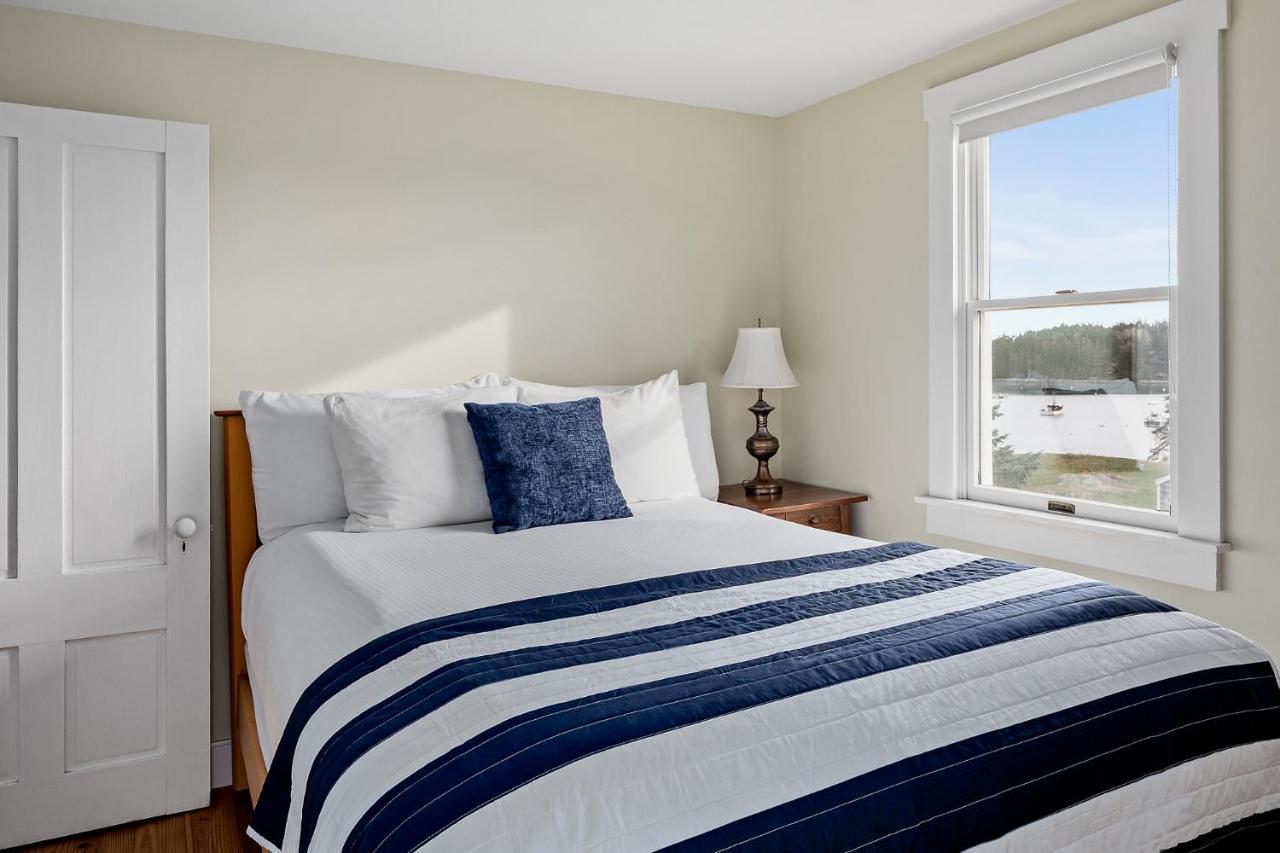 East Wind Inn & Suites Tenants Harbor 外观 照片