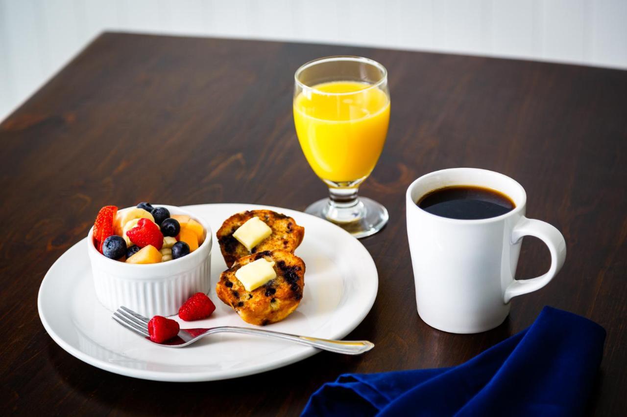 East Wind Inn & Suites Tenants Harbor 外观 照片