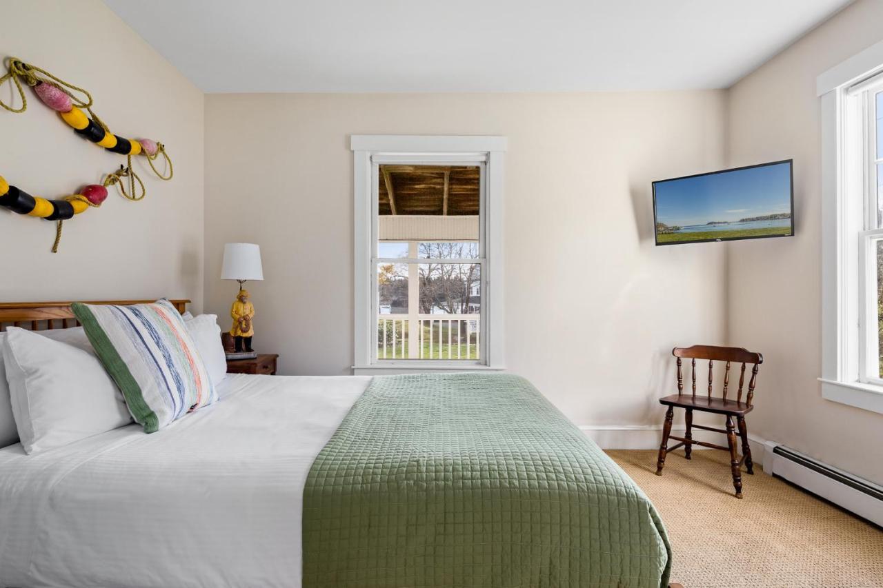 East Wind Inn & Suites Tenants Harbor 外观 照片