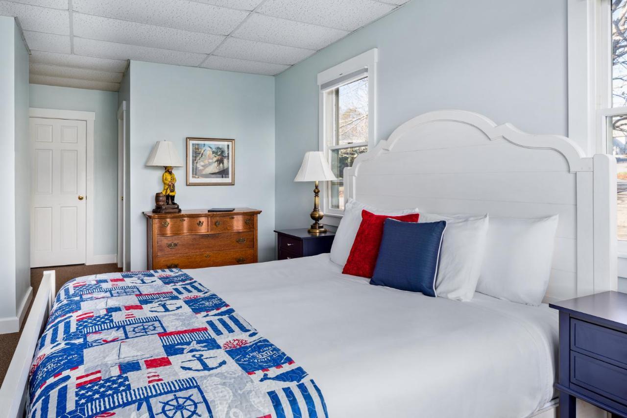 East Wind Inn & Suites Tenants Harbor 外观 照片