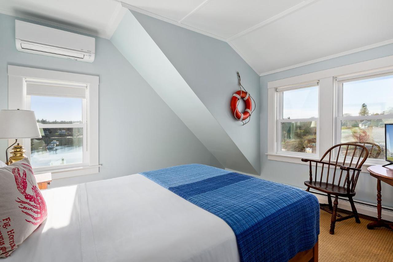 East Wind Inn & Suites Tenants Harbor 外观 照片