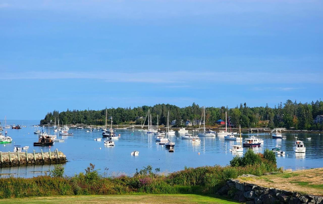 East Wind Inn & Suites Tenants Harbor 外观 照片